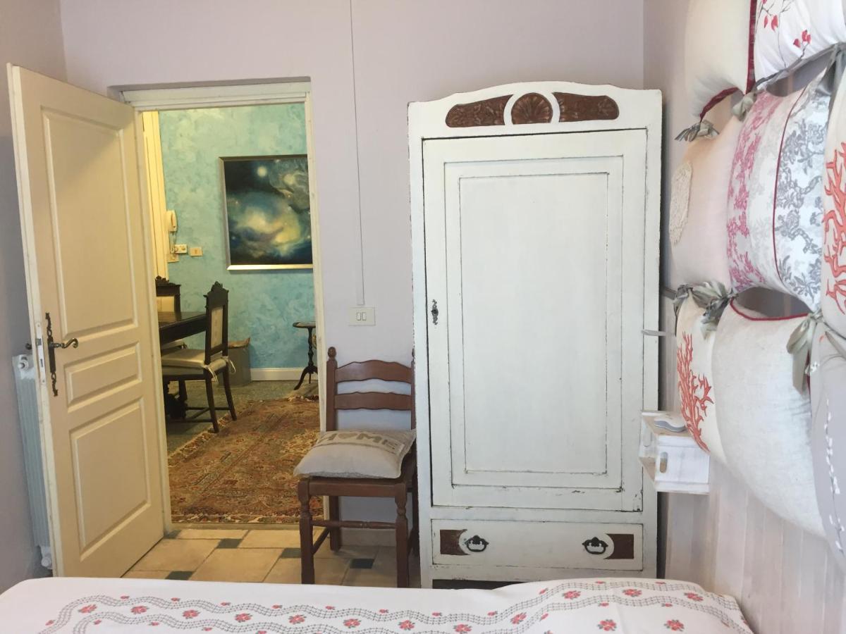 House Of Artist Apartman Isolabona Kültér fotó