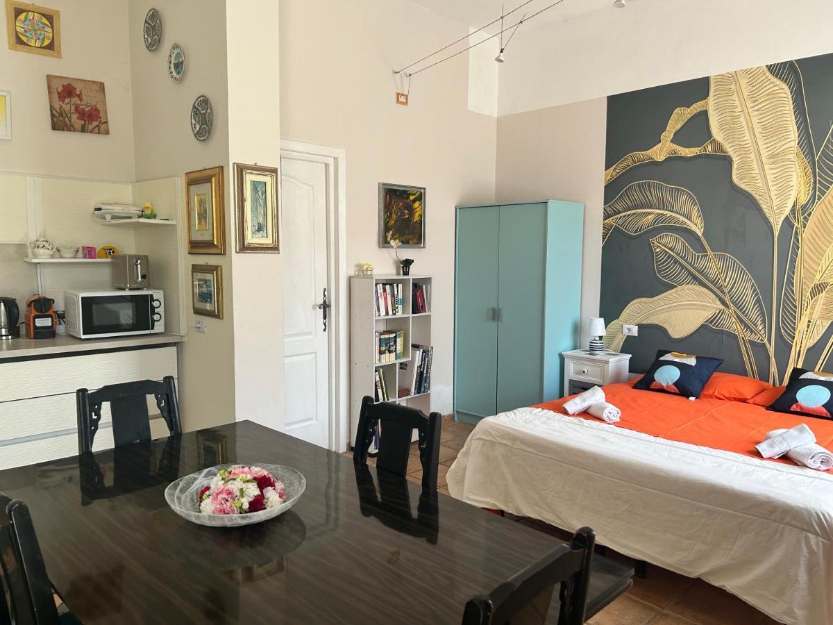House Of Artist Apartman Isolabona Kültér fotó