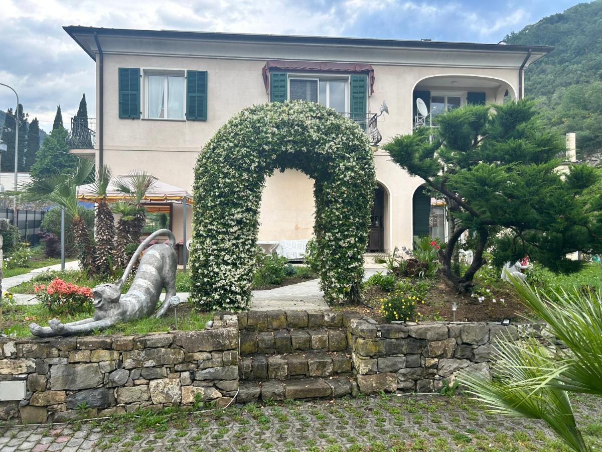 House Of Artist Apartman Isolabona Kültér fotó