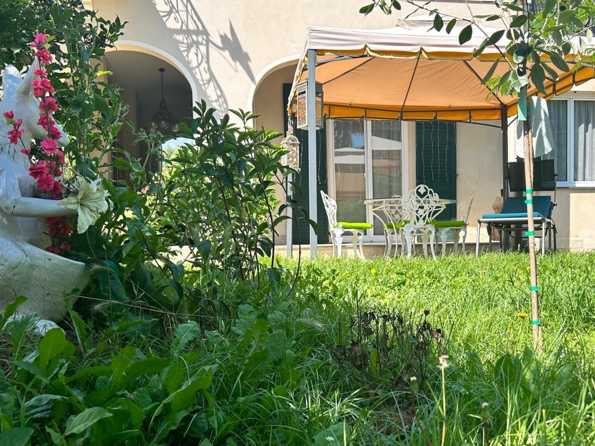 House Of Artist Apartman Isolabona Kültér fotó