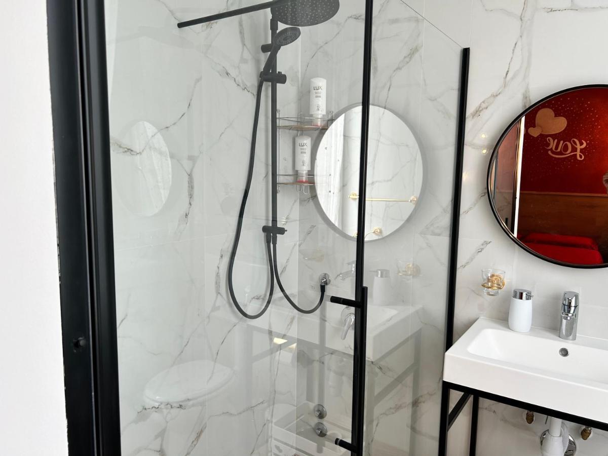 House Of Artist Apartman Isolabona Kültér fotó