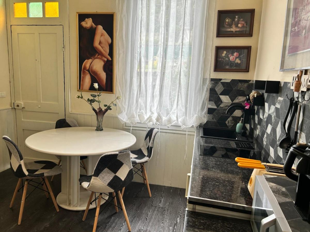 House Of Artist Apartman Isolabona Kültér fotó