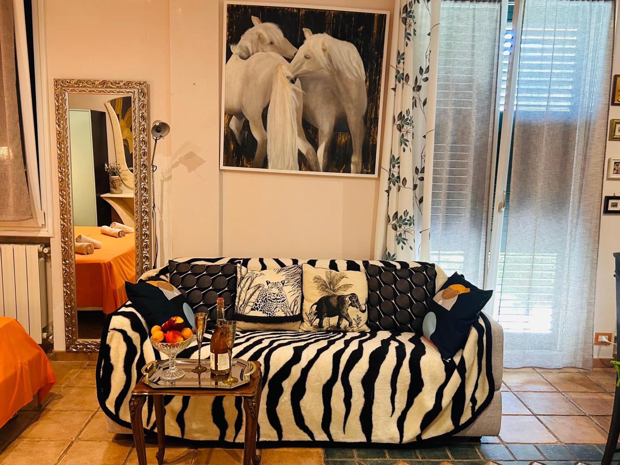 House Of Artist Apartman Isolabona Kültér fotó